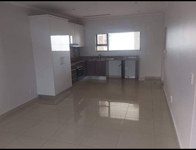 2 BEDROOM APARTMENT FOR SALE IN UMHLANGA RIDGE